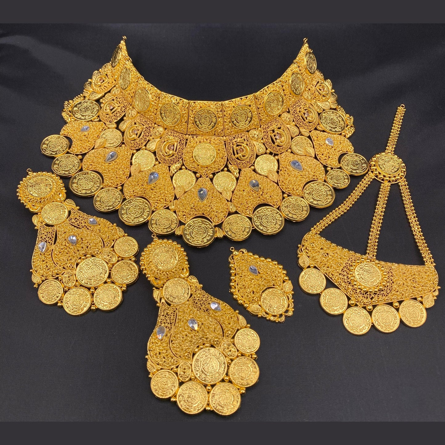 Grand Antique Gold-Plated Bridal Jewellery Set with Royal Craft