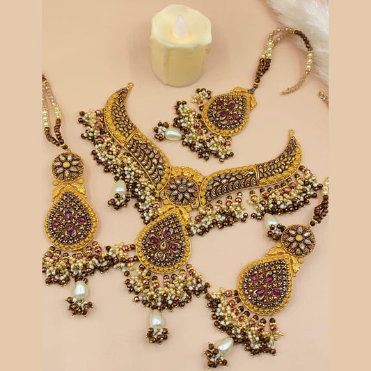 Exclusive Antique Look Gold-Plated Necklace Set with Stones