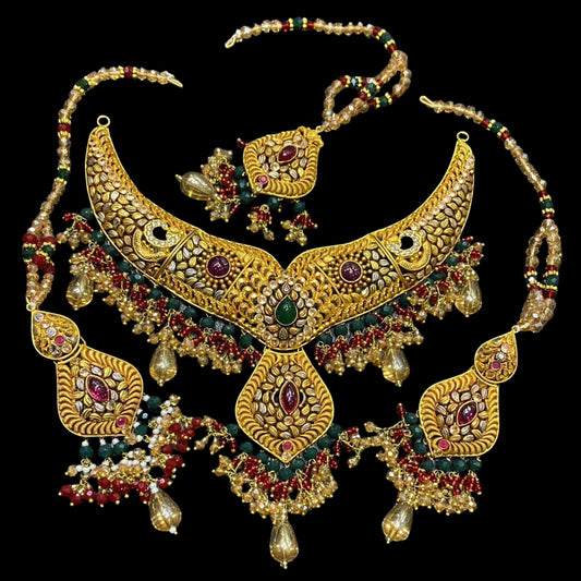 Exclusive Champagne Gold-Plated Partywear Jewellery Set