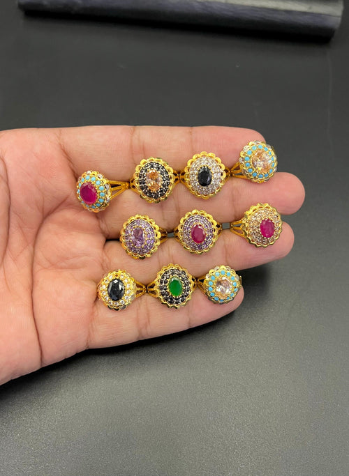 1 Pc Shimmering Gold Ring Adorned with Zircon Crystals